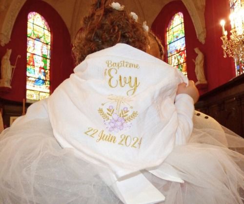 Broderie baptême Broderie baptême